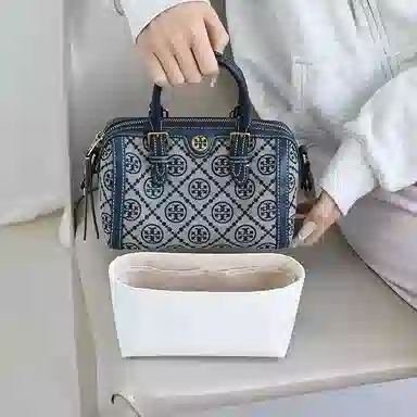 TB T Monogram