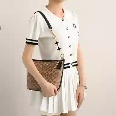 COACH City17