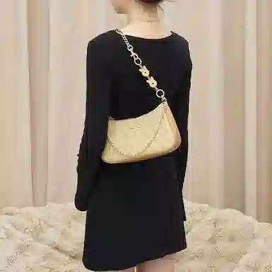 Disney COACH Teri 24diy