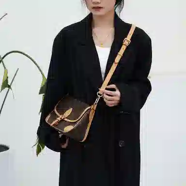 LV Diane