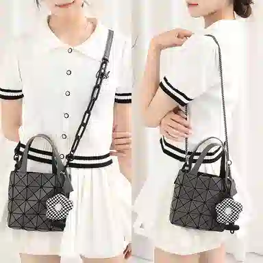 兰宝梵 适用 三宅一生 迷你托特包 亚克力皮链肩带改造 花朵挂件包带 牛皮 包周边 男女同款情侣款 黑色