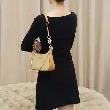 Disney COACH Teri 24diy