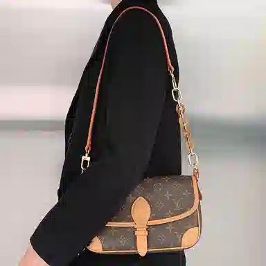 LOUIS VUITTON Diane PM