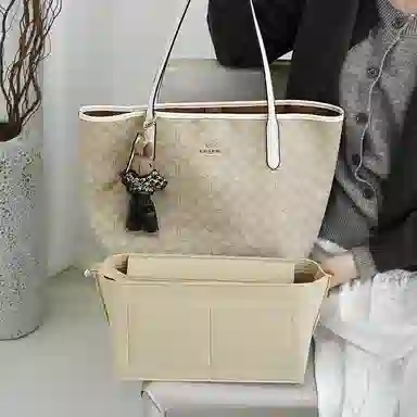 COACH City33Tote