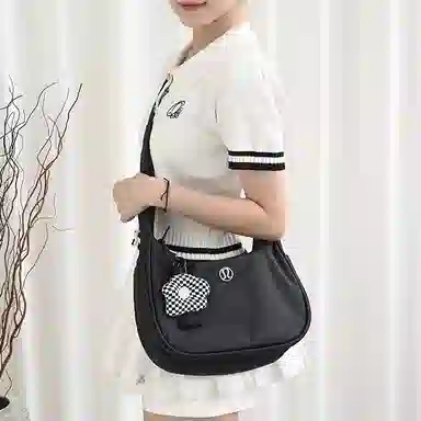 lululemonpleated shoulder bag