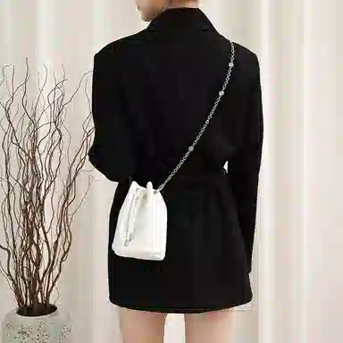 DIOR DIY
