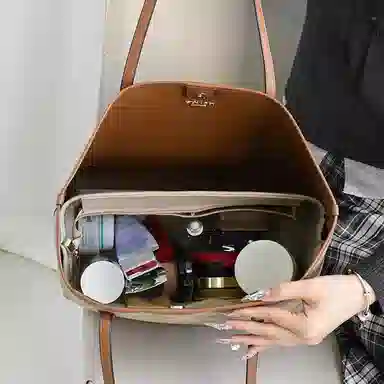 CoachCity33tote