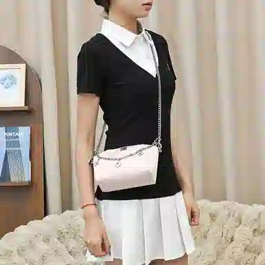 兰宝梵 适用 纪梵希 裸色化妆包 便携收纳整理 肩带改造 超纤 金属 包肩带 女款 粉色