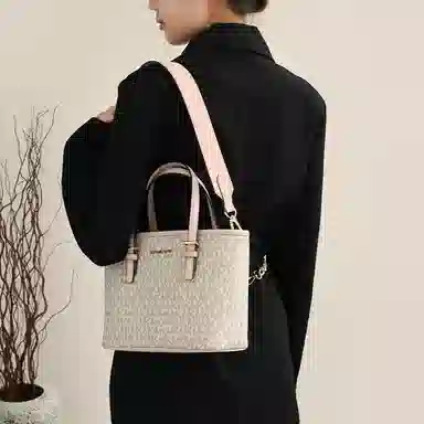 MK Tote
