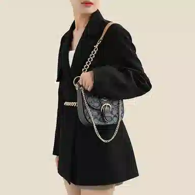 COACH Chambray Kleo17