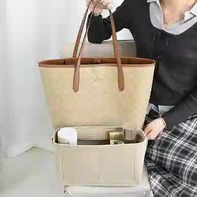 COACH City33Tote