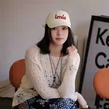 大头围字母刺绣韩版百搭春夏宽帽檐显脸小复古软顶鸭舌帽 棉涤材质 棒球鸭舌帽 女款