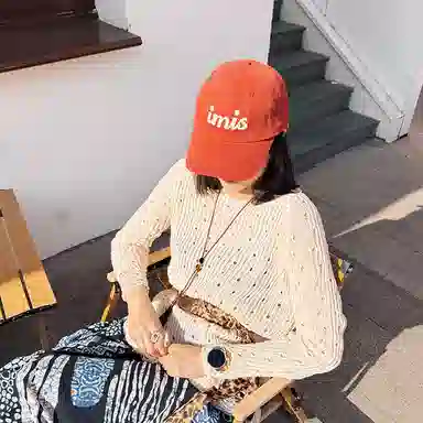 大头围字母刺绣韩版百搭春夏宽帽檐显脸小复古软顶鸭舌帽 棉涤材质 棒球鸭舌帽 女款