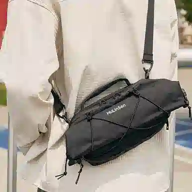 木林森 时尚简约条纹小众设计通勤机能防泼水轻便百搭多功能 涤纶 手提单肩斜挎包 男女同款情侣款 黑色