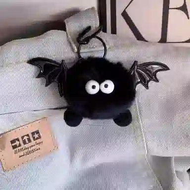 一点潮玩 奶凶小恶魔 蝙蝠钥匙扣 书包挂饰  玩偶 毛绒挂件