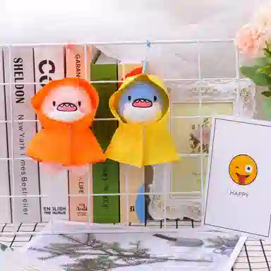 一点潮玩 雨衣肥肥鲨钥匙扣 挂饰可爱卡通娃娃 玩偶 毛绒挂件