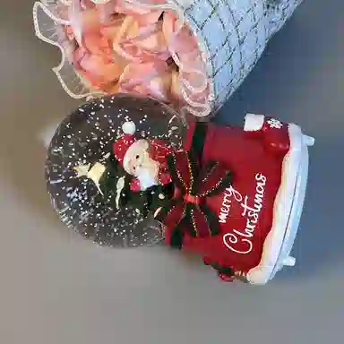 一点潮玩 圣诞老人八音盒 创意水晶球音乐盒 桌面摆件 飘雪彩灯 智能玩具