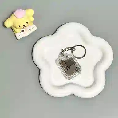 一点潮玩 Sky City Music Box Keychain