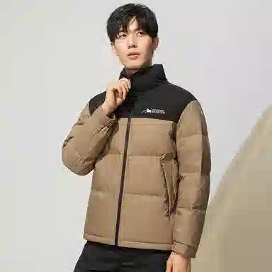 鸭鸭 时尚韩版字母拼色满印短款立领户外休闲防寒面包羽绒服 男款