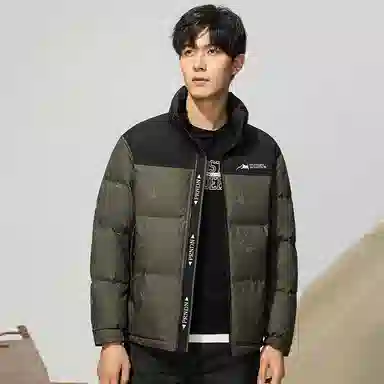 鸭鸭 时尚韩版字母拼色满印短款立领户外休闲防寒面包羽绒服 男款