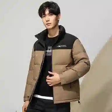鸭鸭 时尚韩版字母拼色满印短款立领户外休闲防寒面包羽绒服 男款