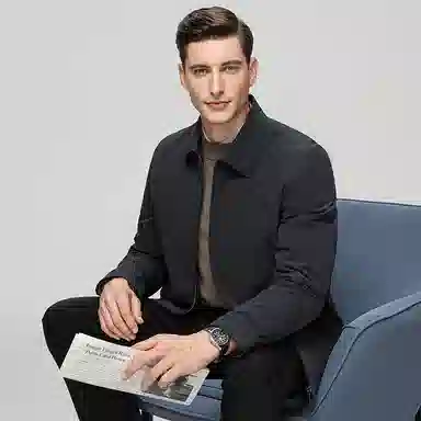 鸭鸭 鹅绒牛奶丝短款翻领爸爸装保暖商务干部装羽绒服 男款