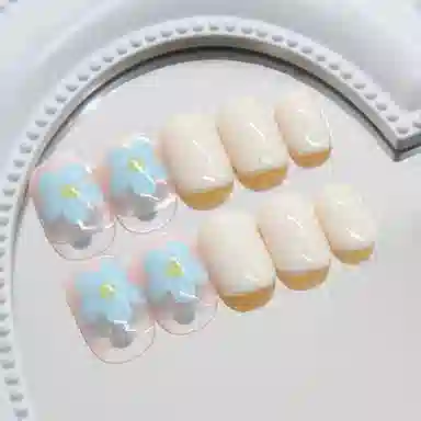 馨枕居 春日清新花朵  穿戴甲 短方蓝色黄色跳色 可爱