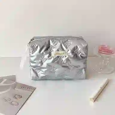 馨枕居韩版高颜值蝴蝶化妆包简约纯色超声波压花护肤品收纳包旅行洗漱包化妆包 便携收纳防尘