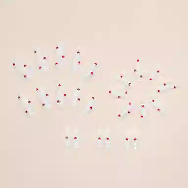 馨枕居 酸奶白搭配酒红爱心  穿戴甲 杏仁白色纯色 可爱