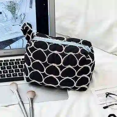 馨枕居化妆包大容量绗缝爱心收纳包可爱便携文具袋洗漱包逛街手拿包化妆包 便携收纳防尘