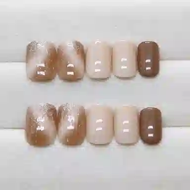 馨枕居 优雅时尚少女温柔  穿戴甲 短款咖色晕染 细闪