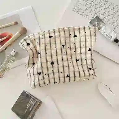 馨枕居方格爱心化妆包女日韩简约便携式大容量护肤品洗漱收纳包化妆包 便携收纳防尘