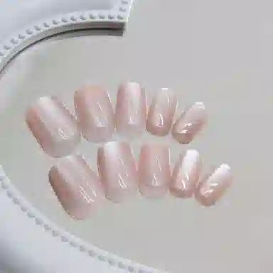 馨枕居 可拆卸粉透玻璃珠  穿戴甲 短款粉色纯色 猫眼