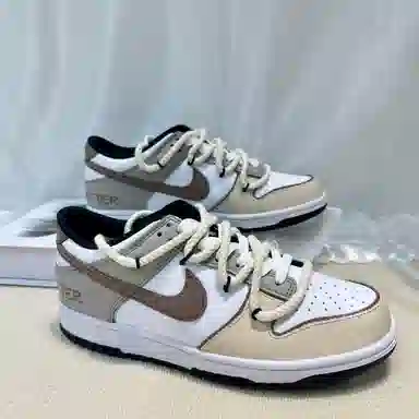 Nike Dunk Low GS