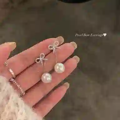 芒果饰品 适合秋天的后挂式蝴蝶流苏珍珠独特轻奢高级感 铜 耳环 女款