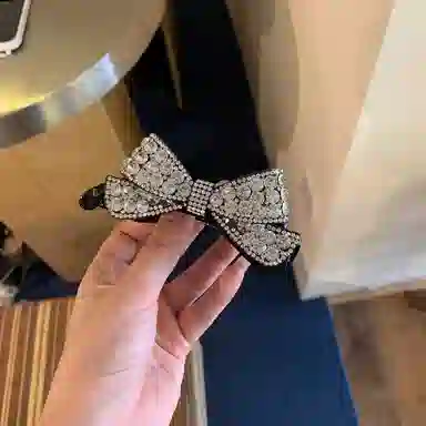 芒果饰品 韩系超闪满钻蝴蝶结香蕉夹#好运 锆石 亚克力 发夹 女款