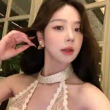 芒果饰品 优雅时尚精致感字母后挂式 铜 耳环 女款