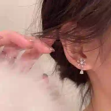 芒果饰品 精致温柔闪耀高亮闪锆雪花 铜 耳环 女款