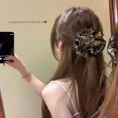 芒果饰品 复古豹纹花朵香蕉夹 布艺 发夹 女款