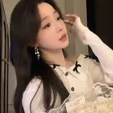 芒果饰品 秋冬菱形流苏轻奢高级感气质大气显脸小 铜 耳环 女款