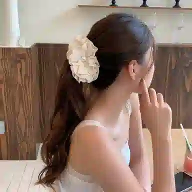 芒果饰品 韩系米色珍珠蕾丝香蕉夹后脑勺 亚克力 发夹 女款