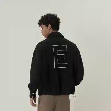 11ESTRANGER ASTRANGER