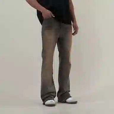 11ESTRANGER ASTRANGER
