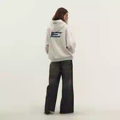 11ESTRANGER