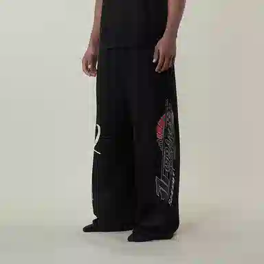 11ESTRANGER ASTRANGER