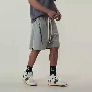 11ESTRANGER ASTRANGER