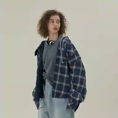 11ESTRANGER ASTRANGER