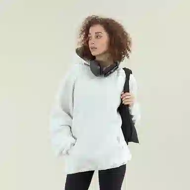 11ESTRANGER ASTRANGER