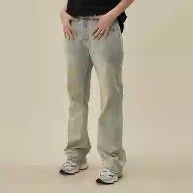 11ESTRANGER ASTRANGER