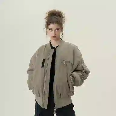 11ESTRANGER ASTRANGER